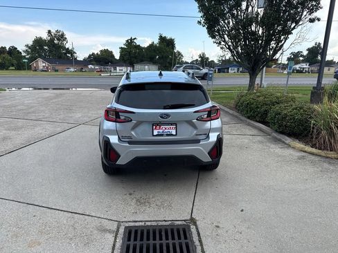 Used 2026 Subaru Crosstrek 2.5i Premium AWD/4WD image 6