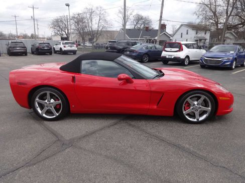 Used 2007 Chevrolet Corvette Convertible w/ Preferred Equipment Group image 11