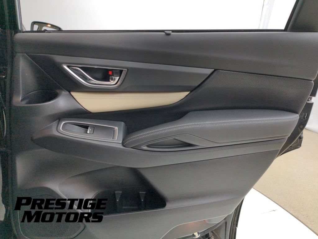 Used 2022 Subaru Ascent Limited AWD/4WD image 32