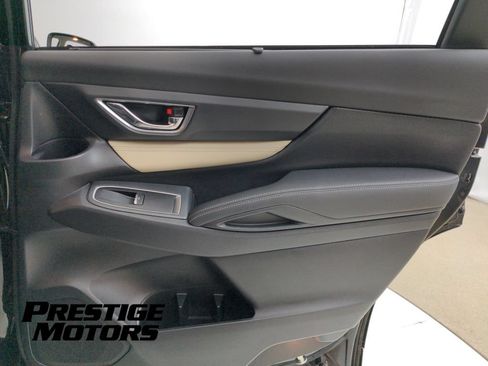 Used 2022 Subaru Ascent Limited AWD/4WD image 32