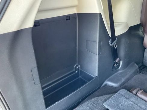 Used 2022 Toyota Sienna Platinum AWD/4WD image 14