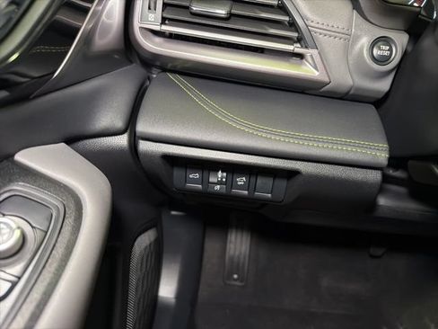 Certified 2025 Subaru Outback Onyx Edition AWD/4WD image 40