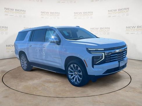New 2026 Chevrolet Suburban Premier w/ Sun And Tow Package AWD/4WD image 7