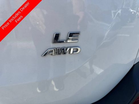 Used 2015 Toyota RAV4 LE AWD/4WD image 7