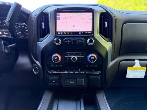 Used 2019 GMC Sierra 1500 SLT w/ SLT Premium Plus Package AWD/4WD image 23