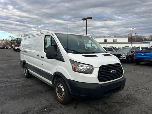 Used 2019 Ford Transit 150 130 Low Roof image 3