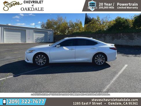 Used 2021 Lexus ES 300h w/ Premium Package image 7
