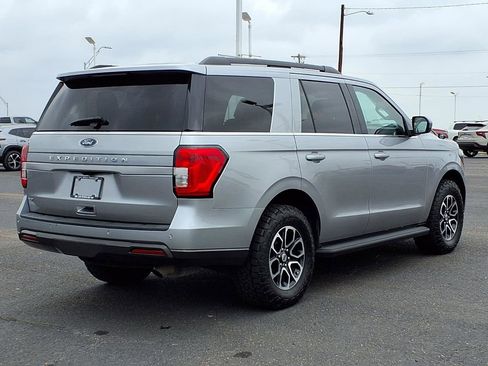 Used 2022 Ford Expedition XLT image 7