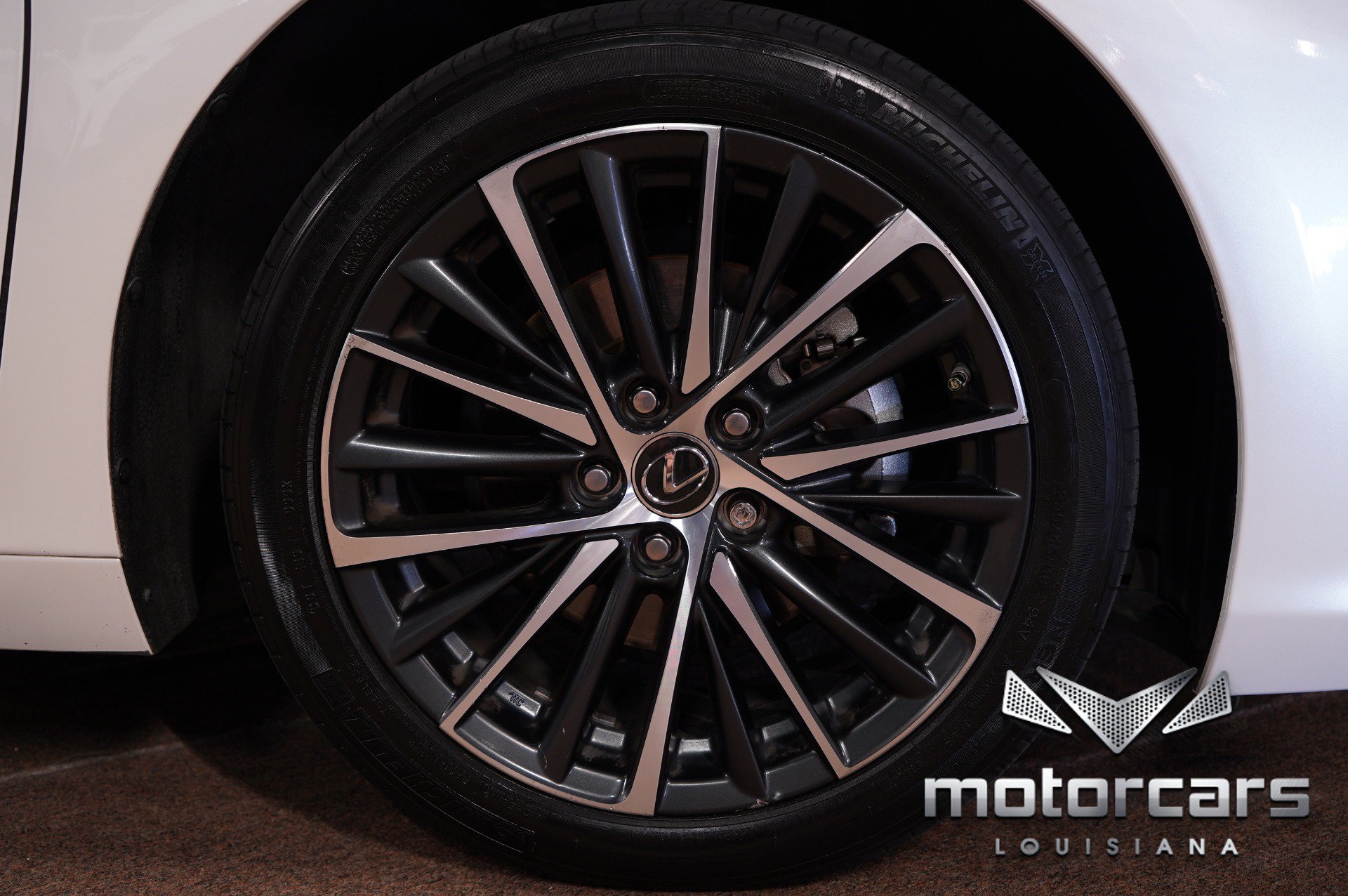 Used 2024 Lexus ES 350 w/ Premium Package FWD image 23
