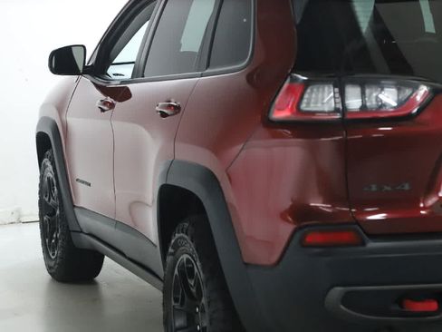 Used 2019 Jeep Cherokee Trailhawk w/ Cold Weather Group AWD/4WD image 41