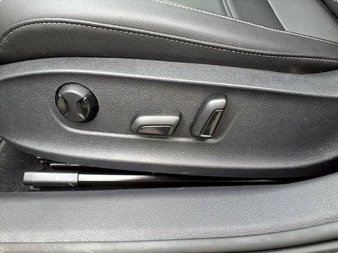 Certified 2021 Volkswagen Passat 2.0T R-Line image 15