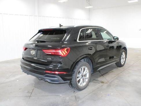 Used 2025 Audi Q3 2.0T Premium AWD/4WD image 9