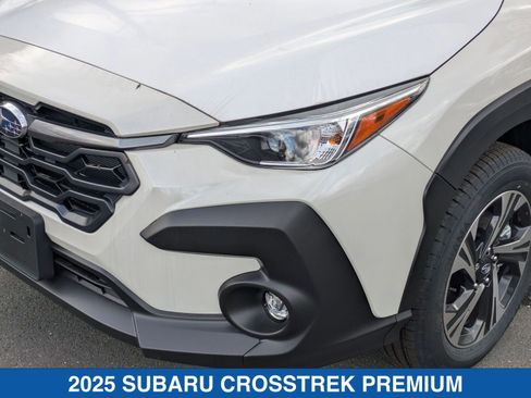 Certified 2025 Subaru Crosstrek 2.0i Premium image 10