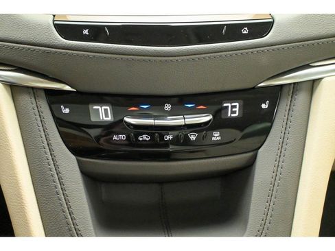 Certified 2025 Cadillac XT5 Premium Luxury image 29