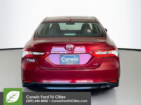 Used 2019 Toyota Camry LE FWD image 14