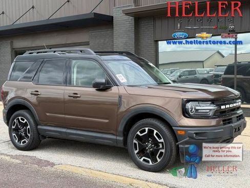 Used 2022 Ford Bronco Sport Outer Banks w/ Tech Package AWD/4WD image 1