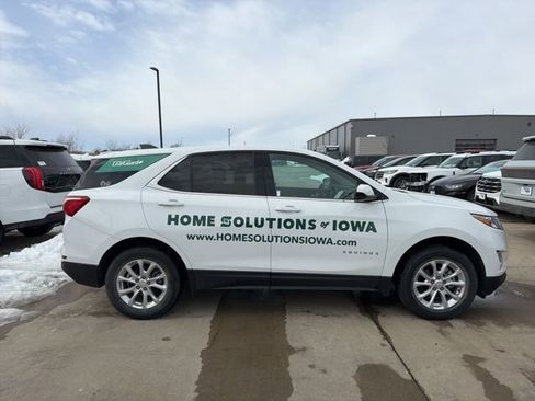 Used 2020 Chevrolet Equinox LT image 3