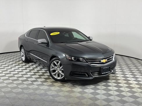 Used 2018 Chevrolet Impala Premier FWD image 2