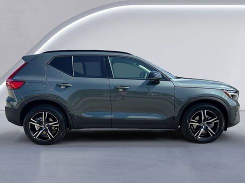 New 2026 Volvo XC40 B5 Core w/ Protection Package Premier image 3