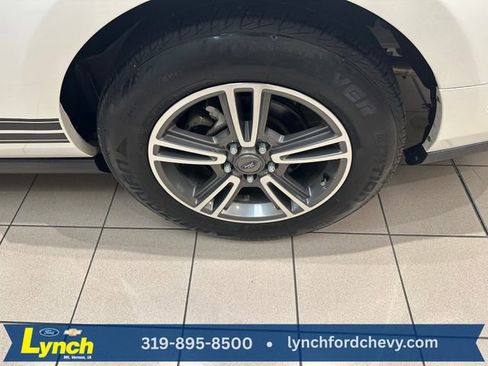 Used 2011 Ford Mustang Premium w/ 201A Rapid Spec Order Code RWD image 17