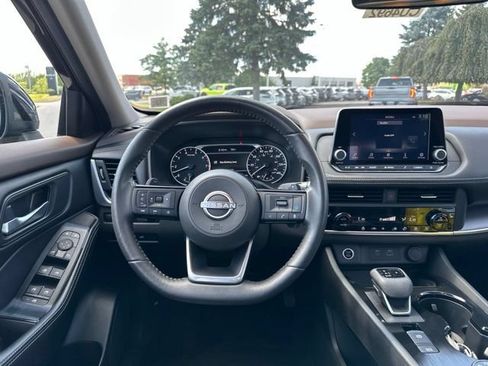 Certified 2023 Nissan Rogue SV w/ SV Premium B Package AWD/4WD image 17