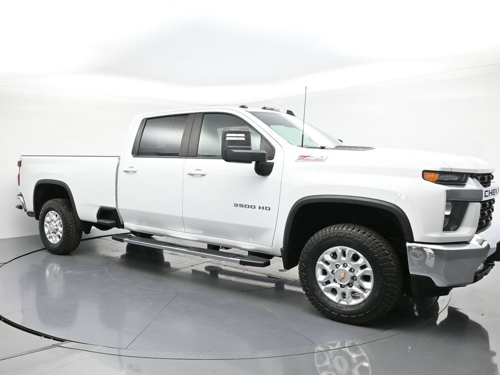 Used 2022 Chevrolet Silverado 3500 LT w/ Convenience Package AWD/4WD image 7