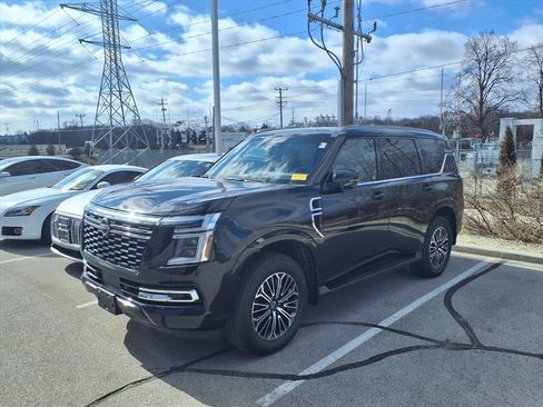 Used 2025 Nissan Armada SL w/ Captain's Chari Seat Package image 1