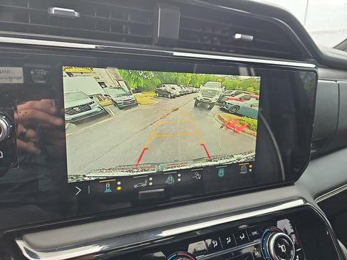 Used 2022 GMC Sierra 1500 AT4X AWD/4WD image 24
