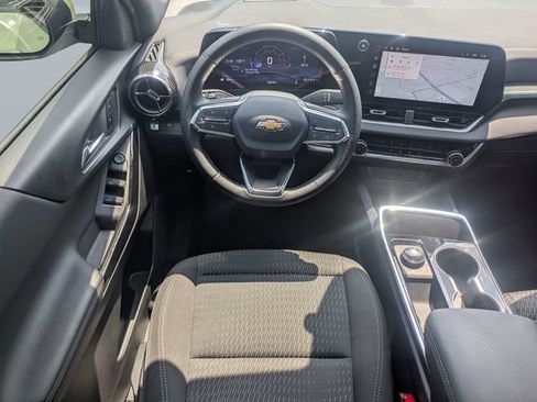 Used 2026 Chevrolet Equinox LT FWD image 16