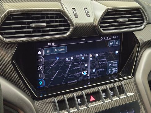 Used 2023 Lamborghini Urus Performante image 39