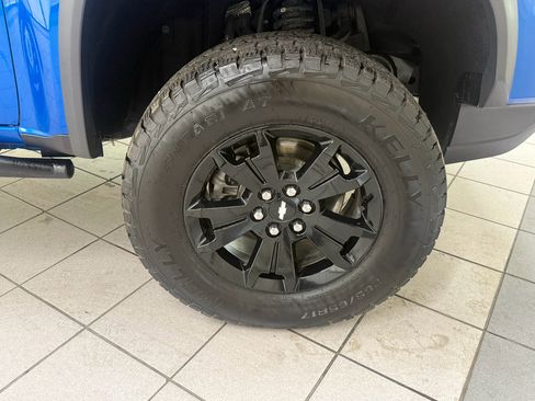 Certified 2021 Chevrolet Colorado ZR2 w/ ZR2 Dusk Special Edition AWD/4WD image 16