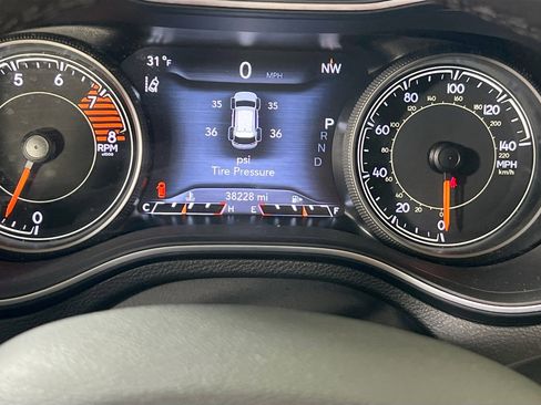 Used 2022 Jeep Cherokee Trailhawk w/ Trailer Tow Group image 12