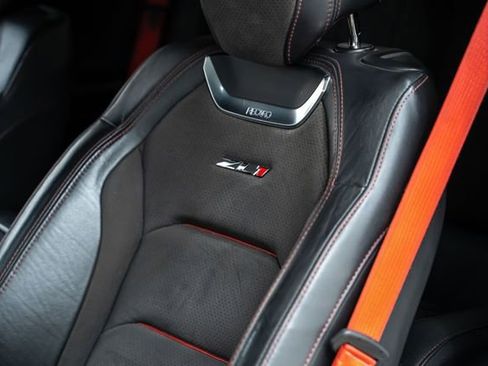 Used 2017 Chevrolet Camaro ZL1 RWD image 19
