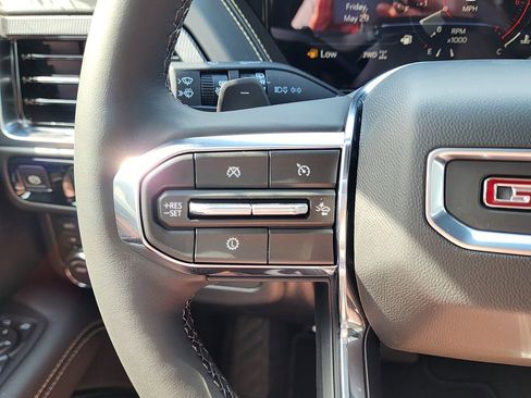 New 2026 GMC Yukon Elevation AWD/4WD image 19