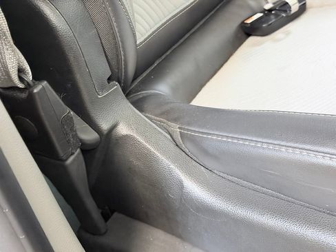 Used 2014 Buick Encore FWD image 32