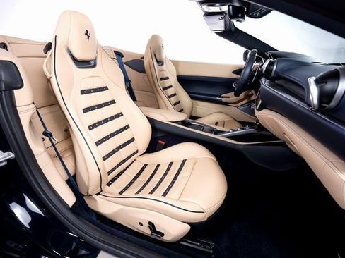 Certified 2019 Ferrari Portofino image 55