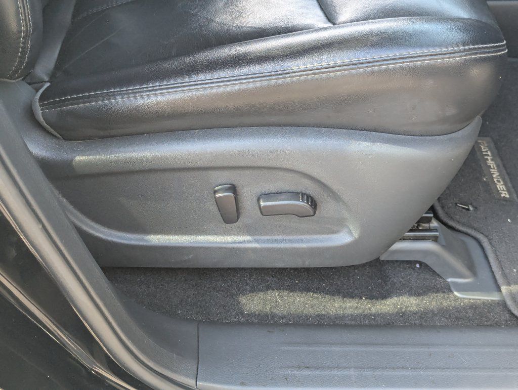 Used 2018 Nissan Pathfinder SL w/ Cargo Package FWD image 36