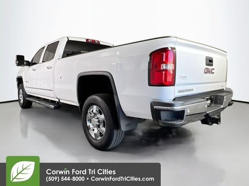Used 2017 GMC Sierra 2500 SLT w/ Duramax Plus Package AWD/4WD image 11