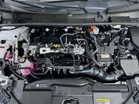 Used 2024 Toyota Prius LE image 32