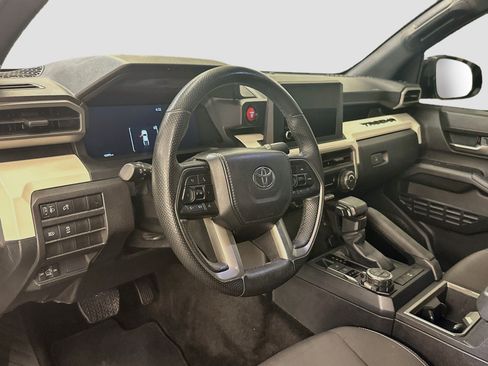 Used 2024 Toyota Tacoma TRD Off-Road AWD/4WD image 18