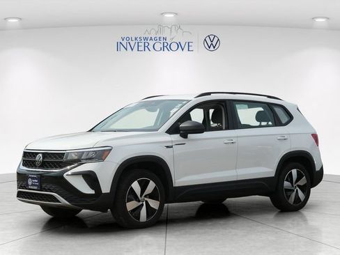 Certified 2024 Volkswagen Taos S AWD/4WD image 3