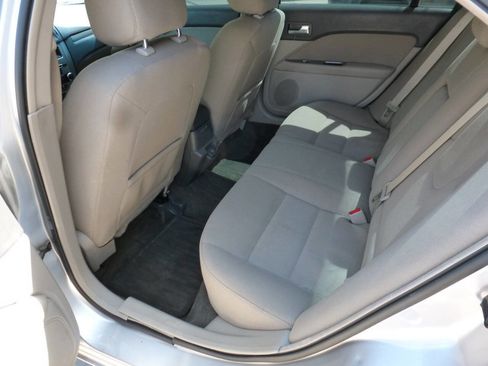 Used 2012 Ford Fusion Hybrid FWD image 10