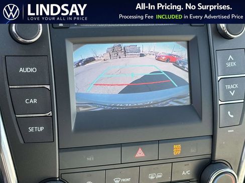 Used 2017 Toyota Camry SE image 17