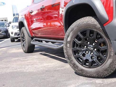 Used 2023 Chevrolet Colorado Trail Boss w/ Advanced Trailering Package AWD/4WD image 3