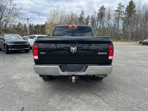 Used 2017 RAM 1500 Classic SLT AWD/4WD image 5