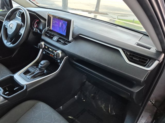 Used 2024 Toyota RAV4 XLE AWD/4WD image 6
