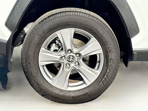 Certified 2025 Toyota RAV4 XLE w/ Convenience Package FWD image 33