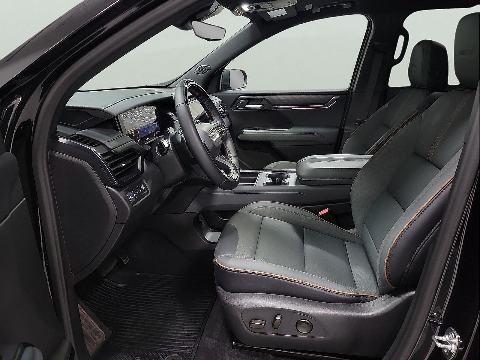 Used 2026 GMC Acadia AT4 w/ Super Cruise Package AWD/4WD image 12