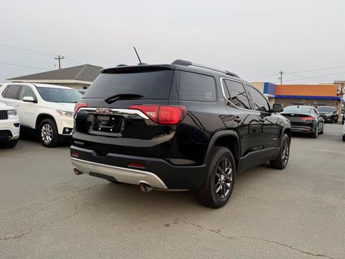 Used 2017 GMC Acadia SLT w/ LPO, Cargo Package FWD image 6
