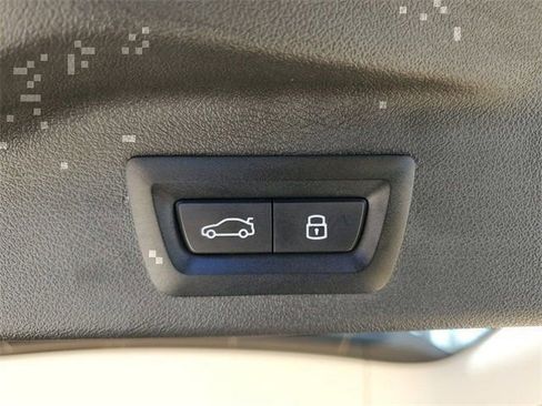 Used 2025 BMW X7 xDrive40i image 39